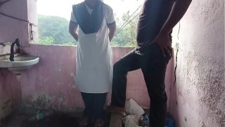 Beautiful Indian tamil girlfriend fucking MMS Video