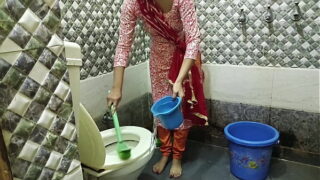 Indian Dehati Sexy Sister Standing Style Fucked Wet Pussy In Bathroom Video