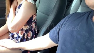 Scandal With Her New Boyfriend in Car Sex Film Video
