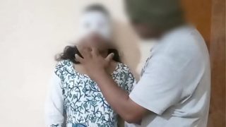 सेक्सी शिक्षक उसके बड़े मुर्गा छात्र को चोदना चाहता है Video